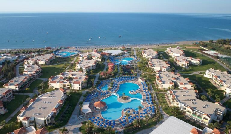 Overview hotel Lindos Princess Beach Hotel