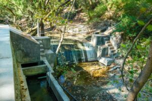 dam bij de seven springs