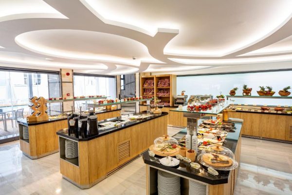 Buffet van Rhodos Horizon City